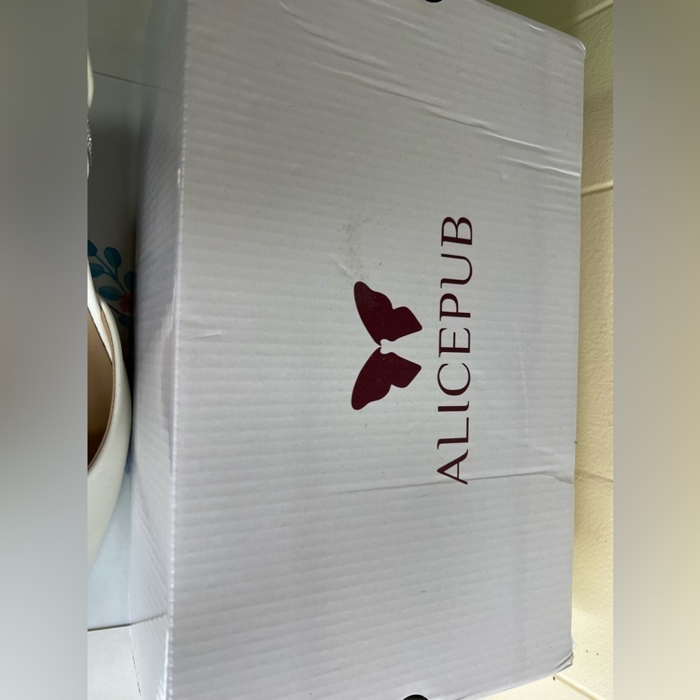 Alicepub Heel Dress Shoes Size 10 NWT - Picture 4 of 5